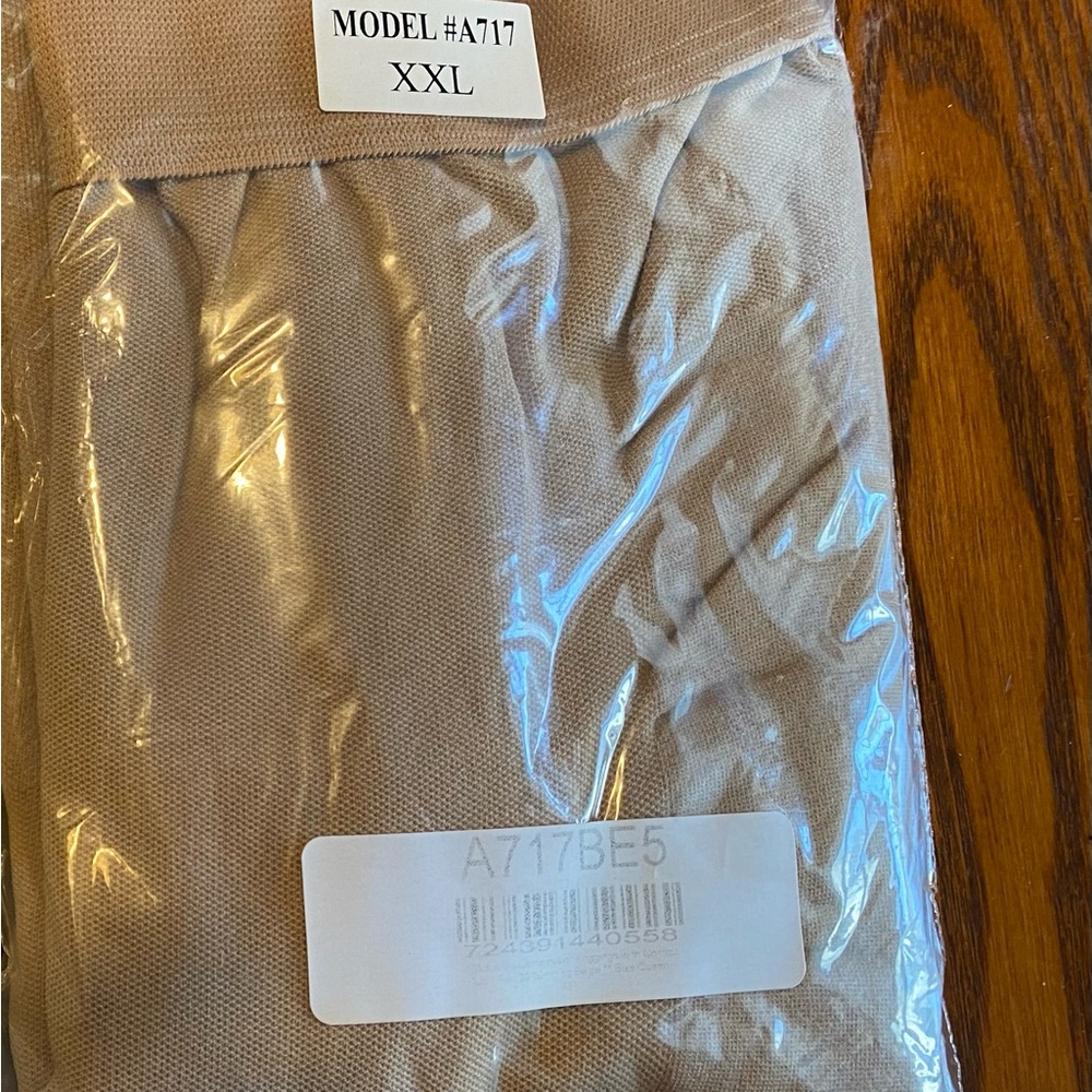 Absolute Support Opaque Grad. Comp. Leggings w/ Cont. Tp 20-30mmHg Frm Supp. - Picture 2 of 5